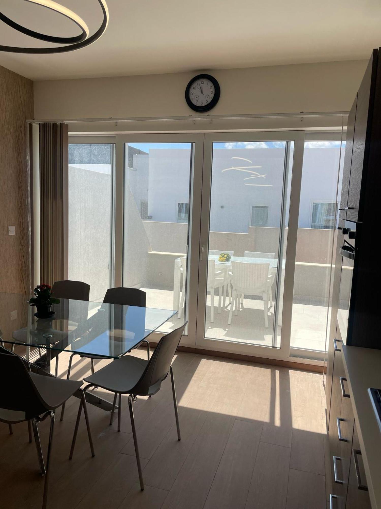 Three Bedroom Penthouse San Ġwann Kültér fotó
